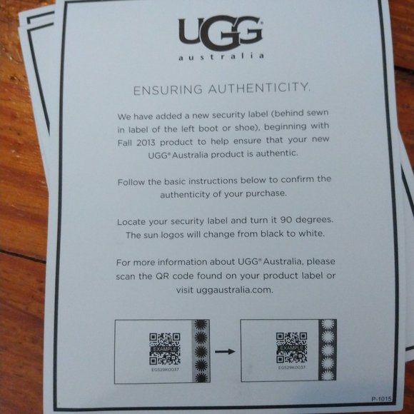 UGG Dylyn Boot - Like New - Picture 2 of 9